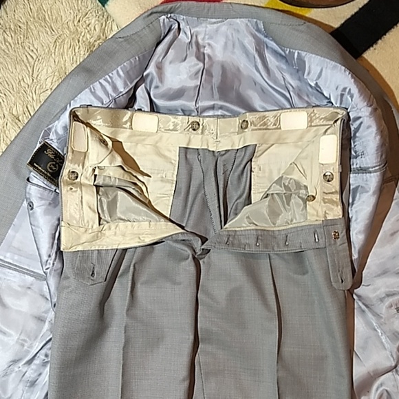 Tom James Bespoke Fila A Mano, Instant Credibility - Picture 7 of 8